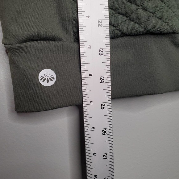 Senita Athletics hunter green quilted vest size M zip up - Picture 8 of 9